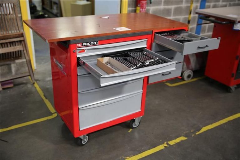 Servante d&rsquo;atelier : prendre en compte la matière de fabrication